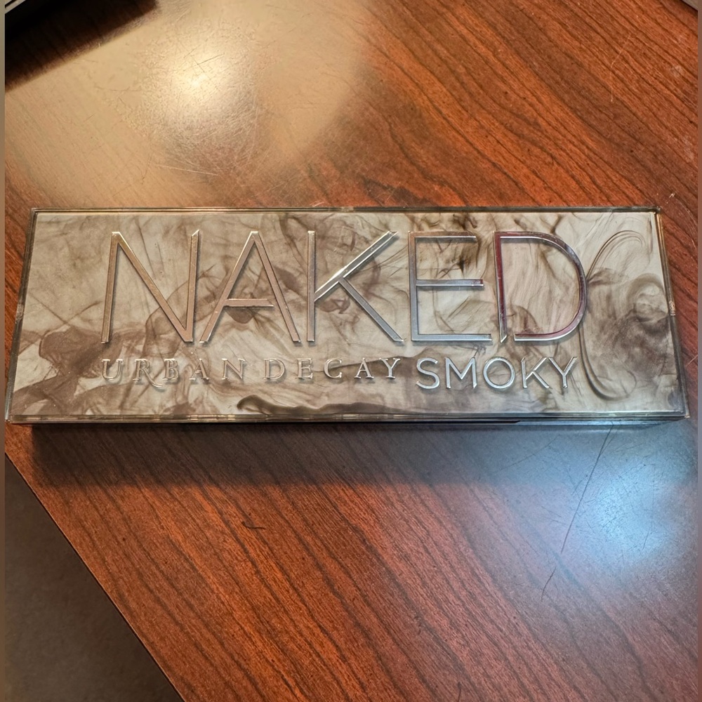 Urban Decay Smoky Eyeshadow Palette